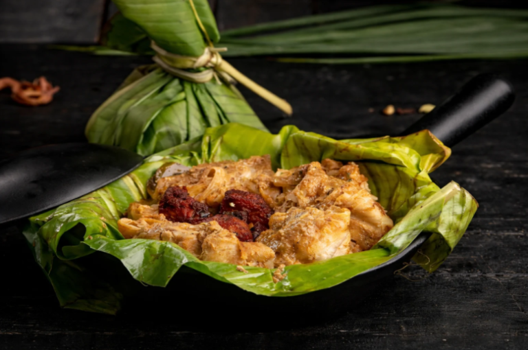 Chicken Kizhi Parotta